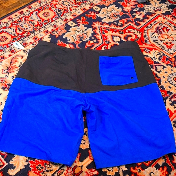 Old Navy swim trunks size 36 - Picture 2 of 2